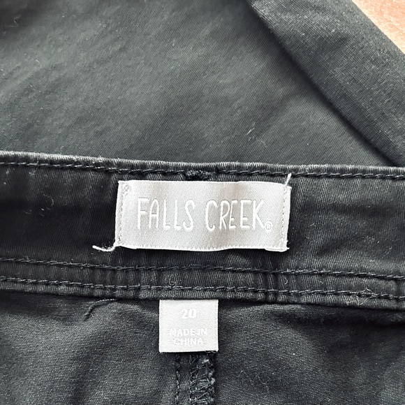 Falls Creek Women’s Jean Shorts- NWT - Picture 5 of 5
